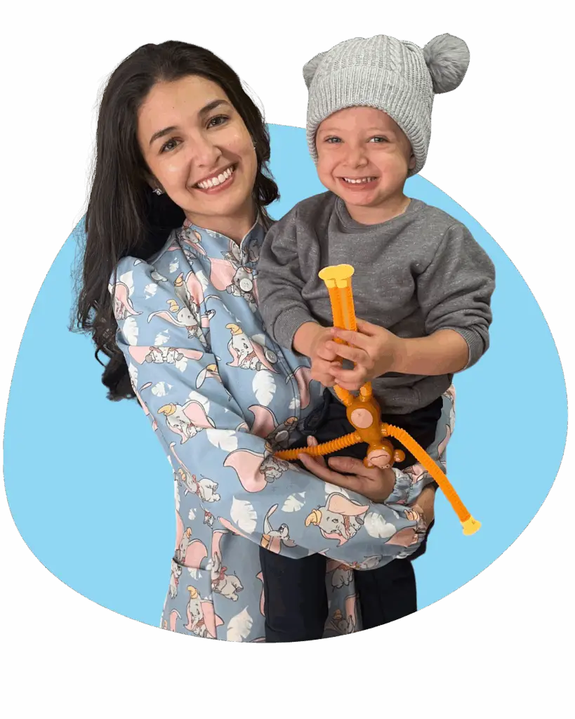 Dra. Ana Caroline com um de seus pacientes